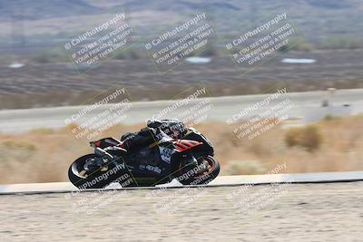 media/Oct-05-2025-CVMA (Sun) [[beeef4f201]]/Race 10-Formula Lightweight Twins Shootout/